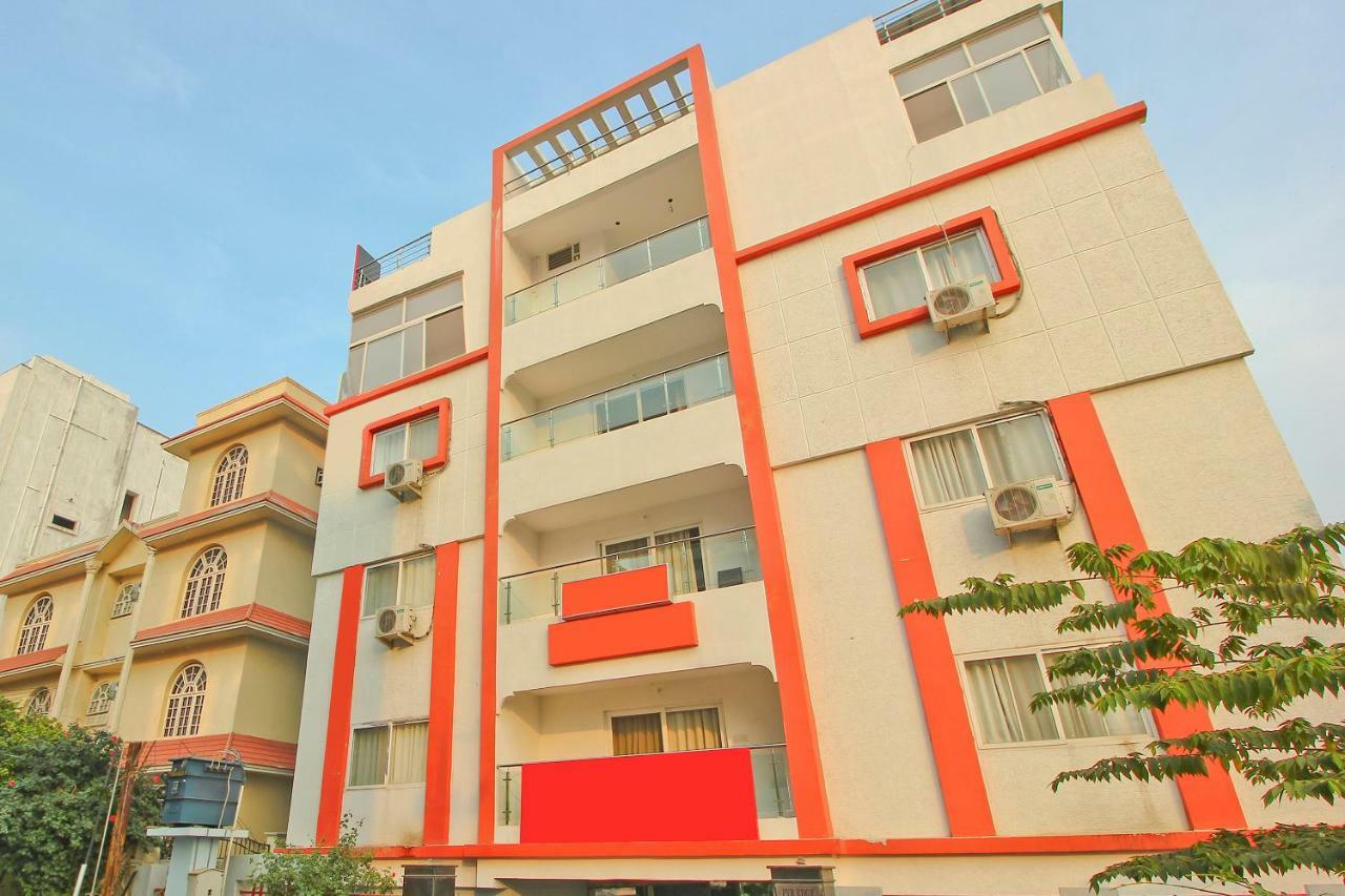 Oyo Flagship 463 Banjara Hills Hotel Hyderabad Bagian luar foto