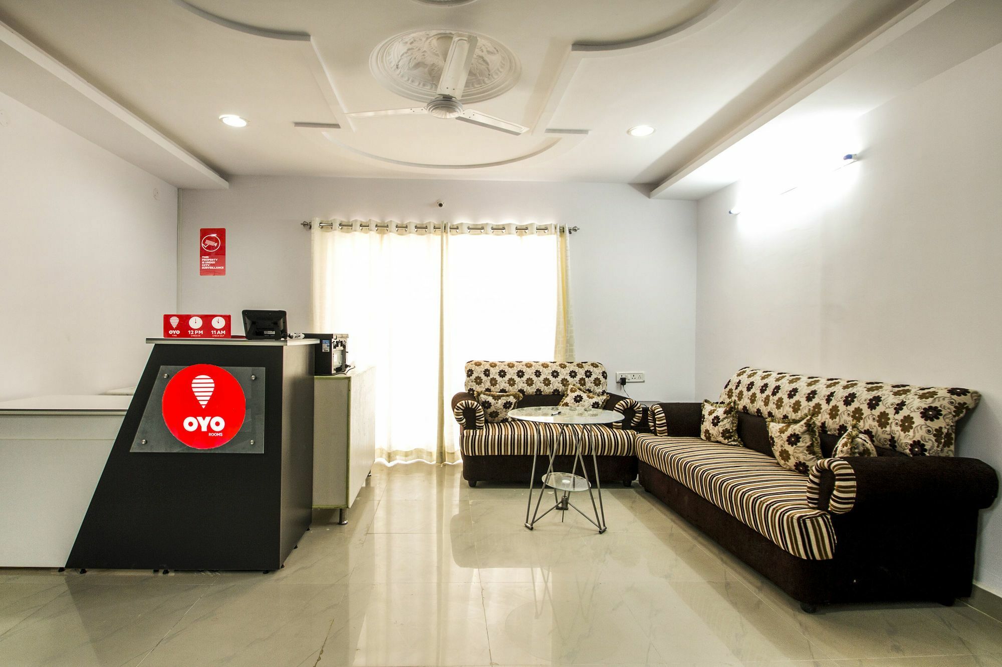 Oyo Flagship 463 Banjara Hills Hotel Hyderabad Bagian luar foto