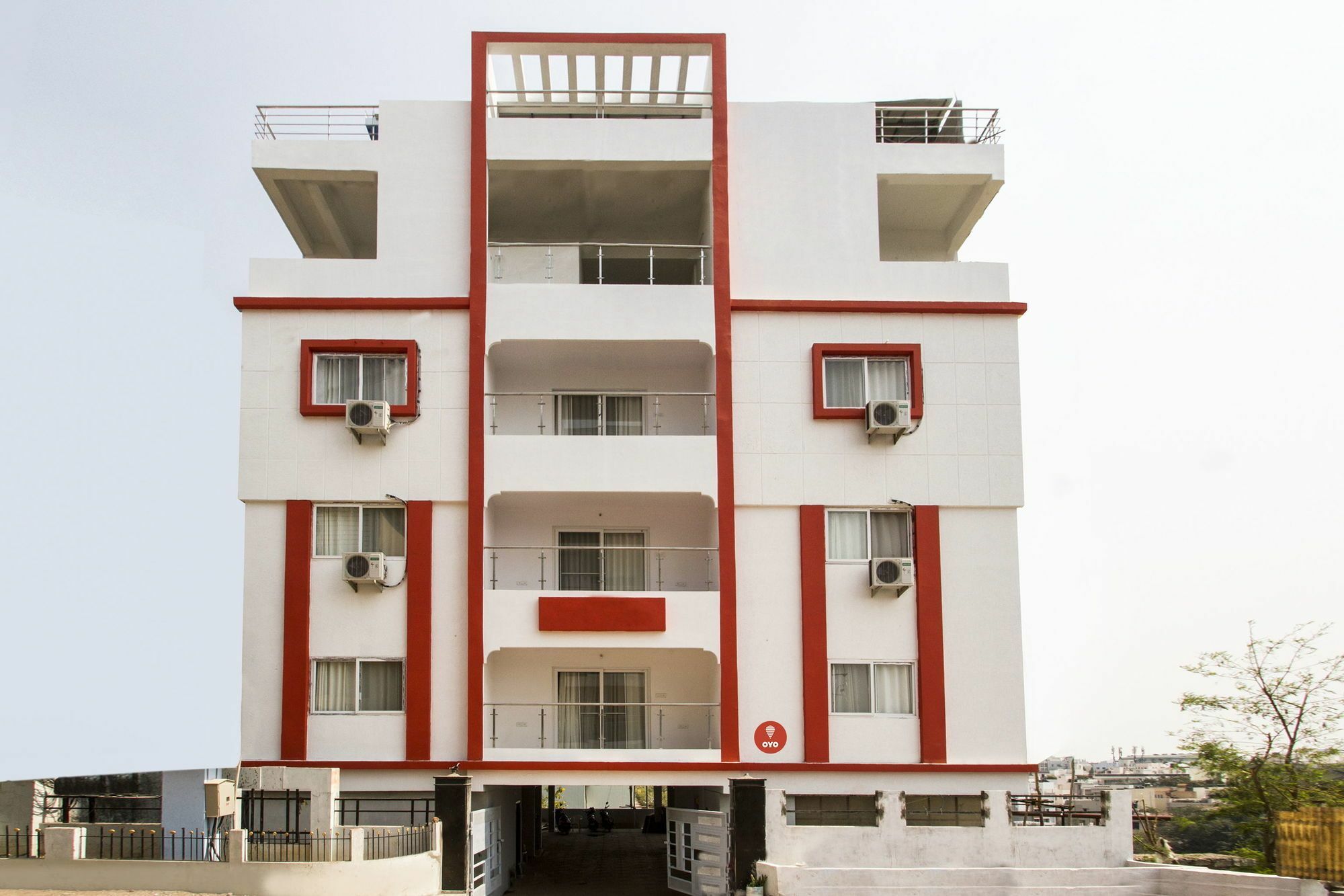 Oyo Flagship 463 Banjara Hills Hotel Hyderabad Bagian luar foto
