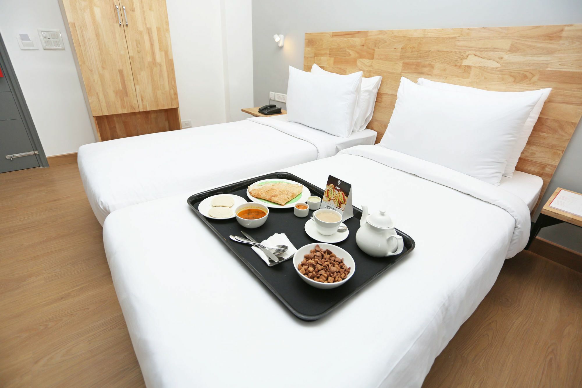 Oyo Flagship 463 Banjara Hills Hotel Hyderabad Bagian luar foto